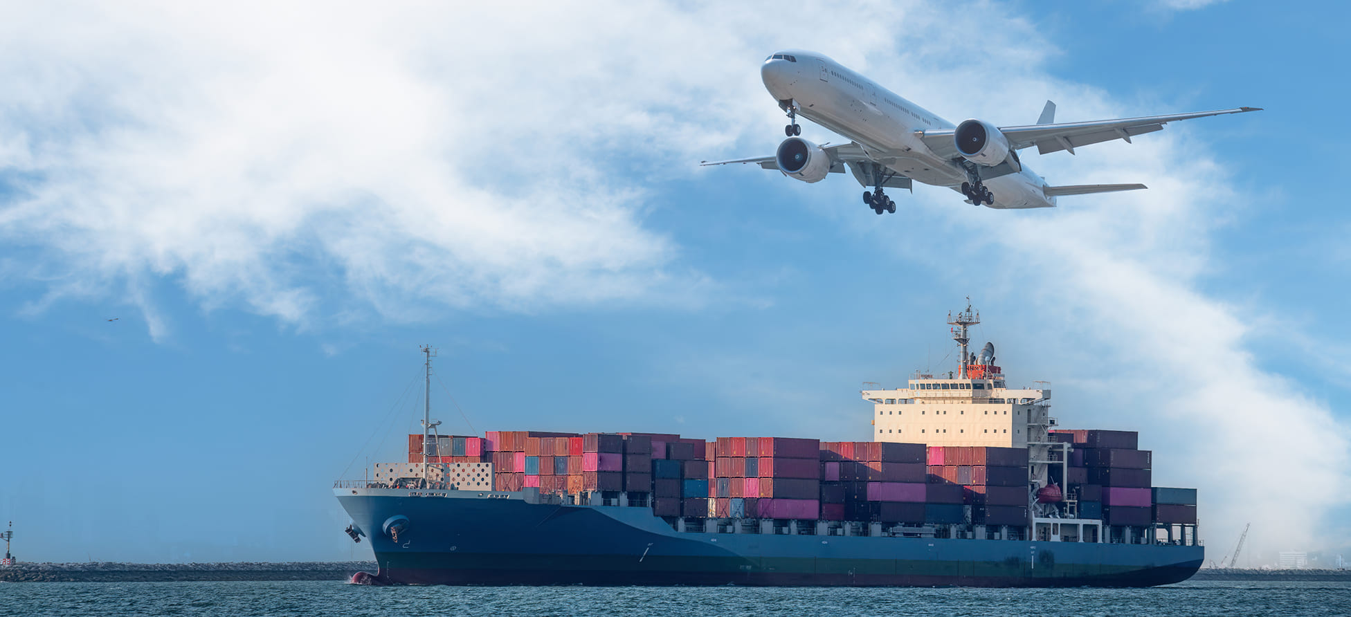 12 Tips for Moving Overseas Cheaply