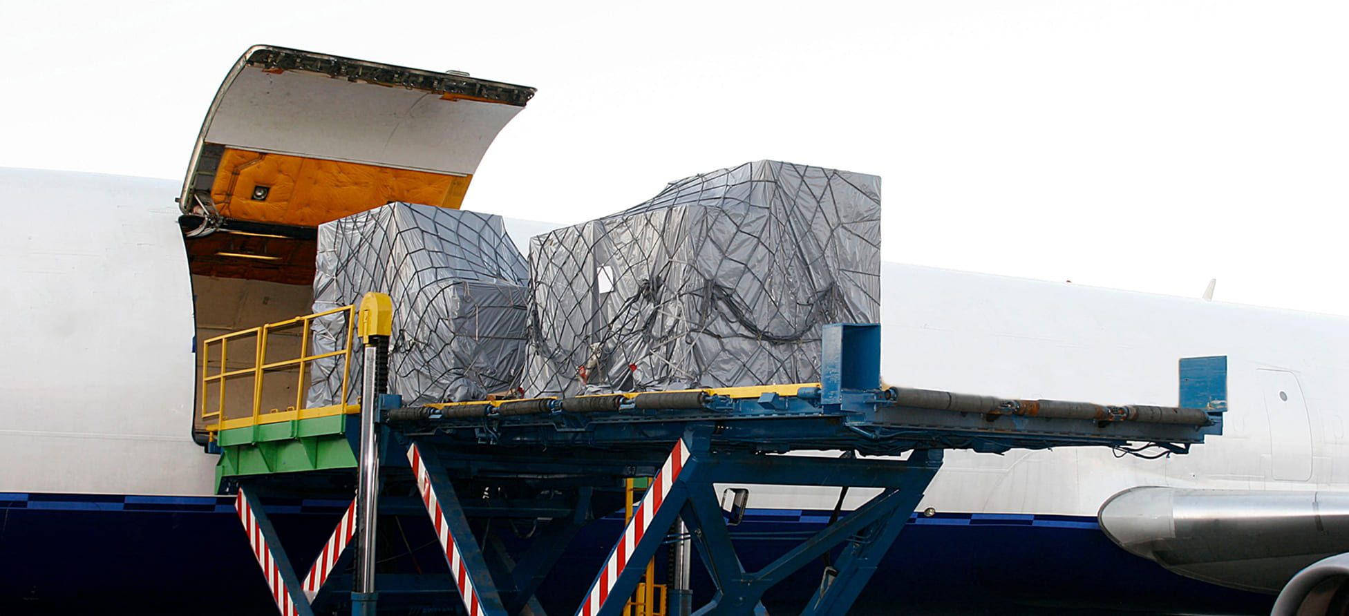 Moving Overseas using International Air Freight