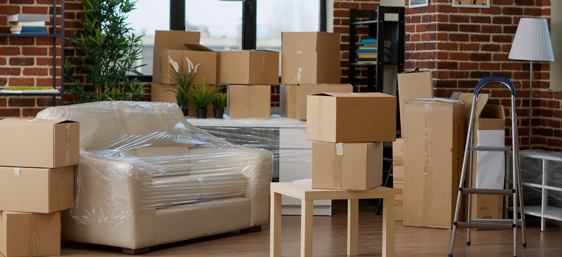 The Best Timeline to Start Planning Your International Packing