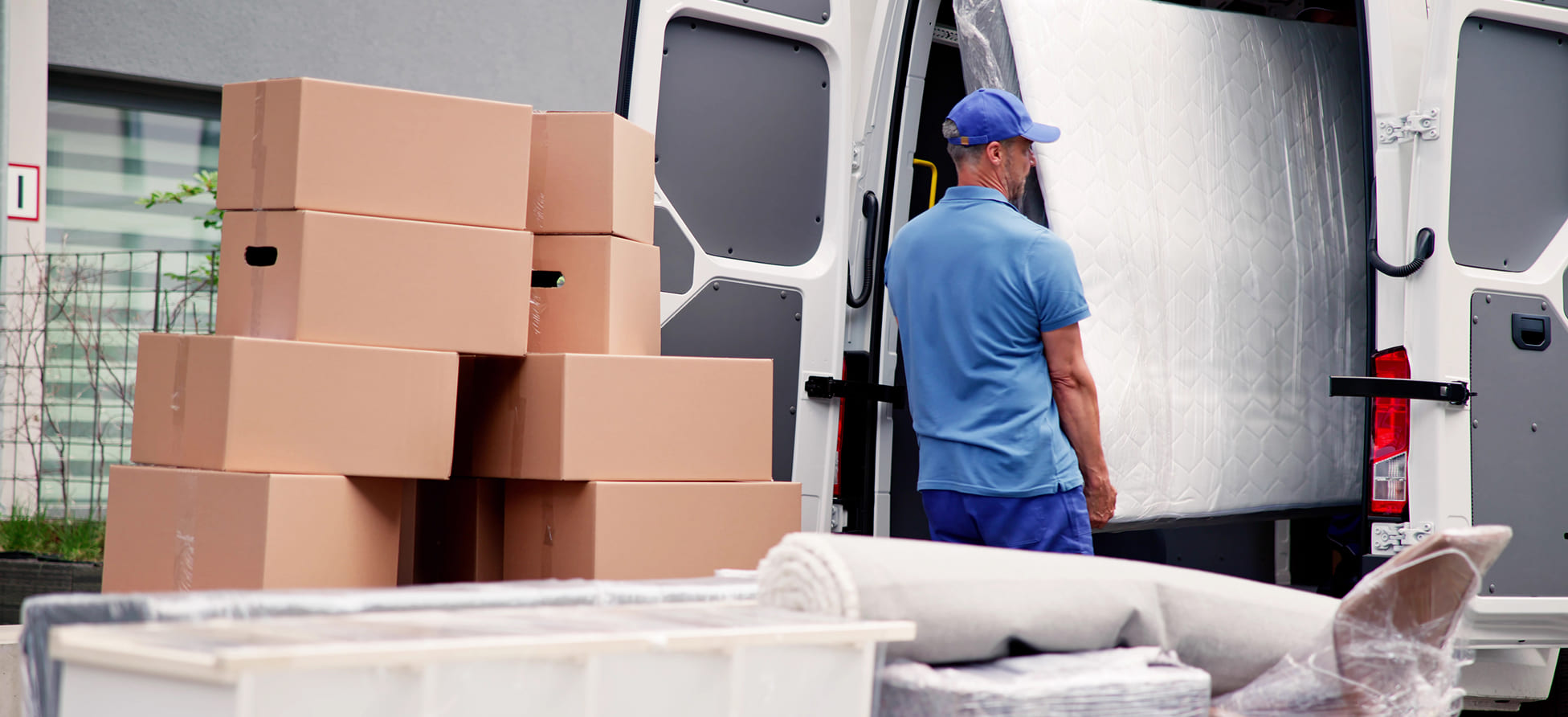 How Much Does It Cost to Move to Australia