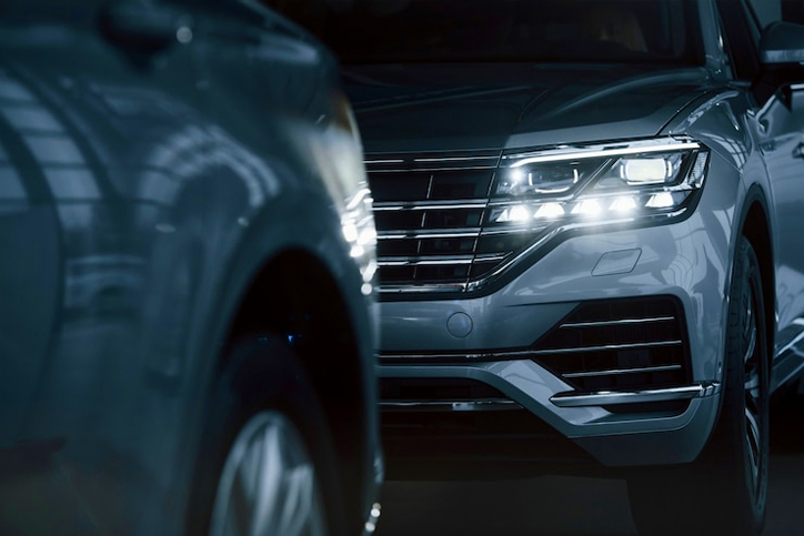 Top Tips for Relocating Your Expensive Car Through an Enclosed Auto Transport