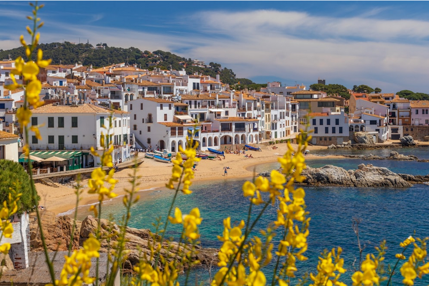 Top 5 Destinations for Americans Moving to Europe- Spain