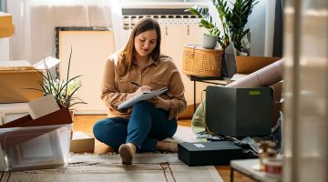 DIY vs. Hiring Long Distance Movers Pros and Cons
